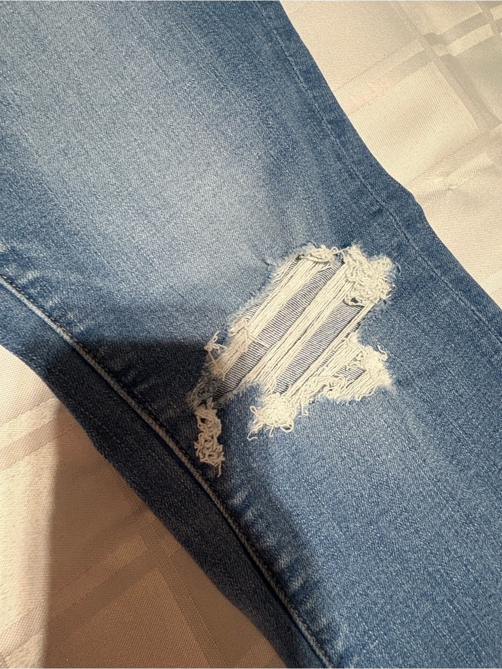 Woman’s American Eagle Outfitters Jeans, High-Rise - Picture 6 of 14